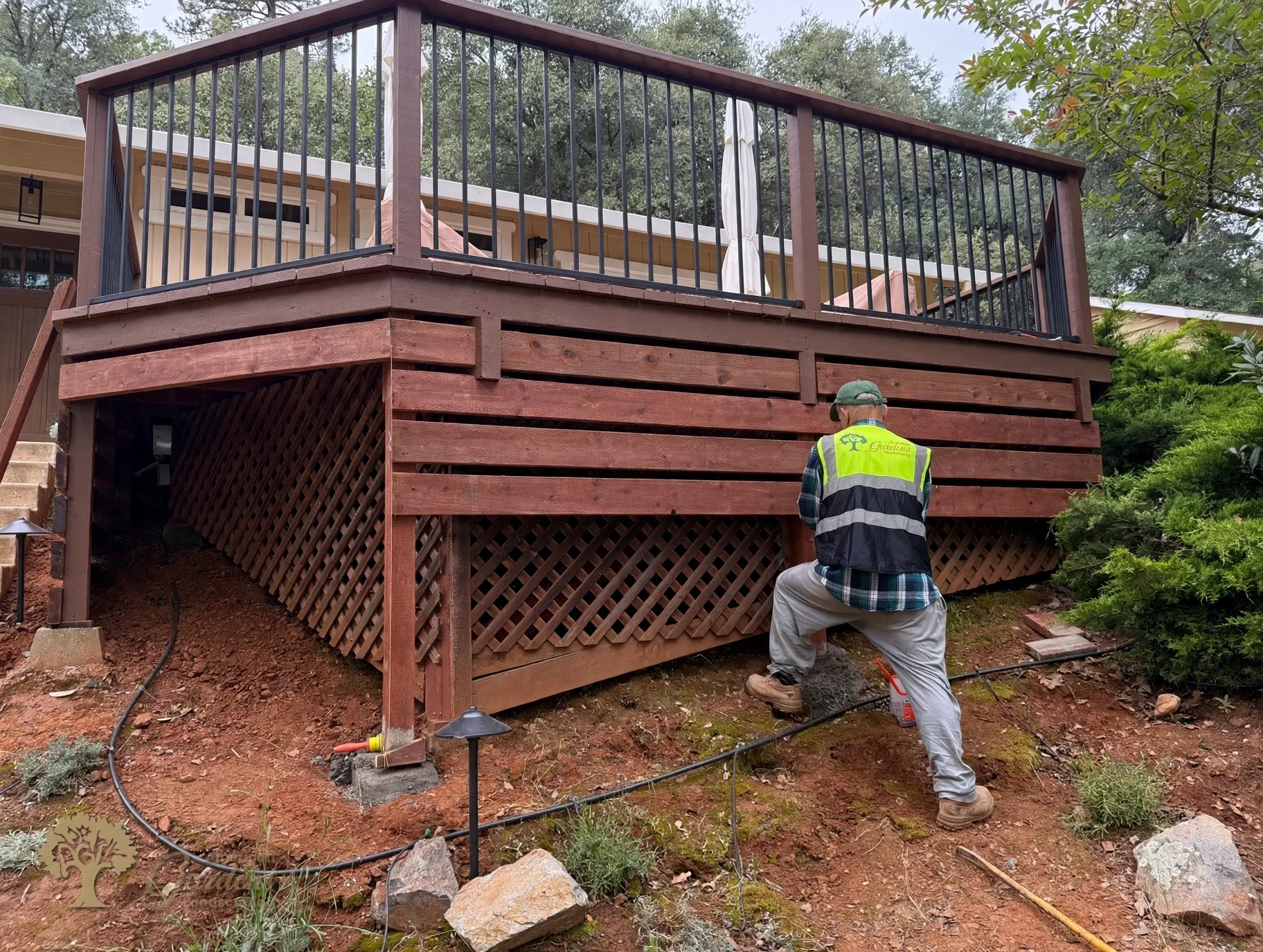 Shingle Springs Raised Deck Skirting – American Gardens Landscaping