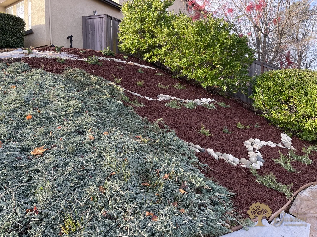 Terraced bark slopes finished on the side yard in El Dorado Hills – American Gardens Landscaping